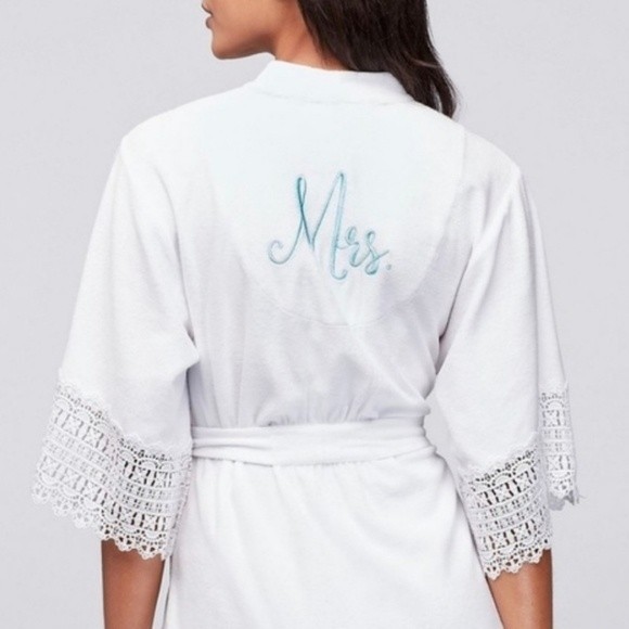 Betsey Johnson Terry Cloth Embroidered Print Crochet Trim Kimono Sleeves Robe M - Picture 4 of 13